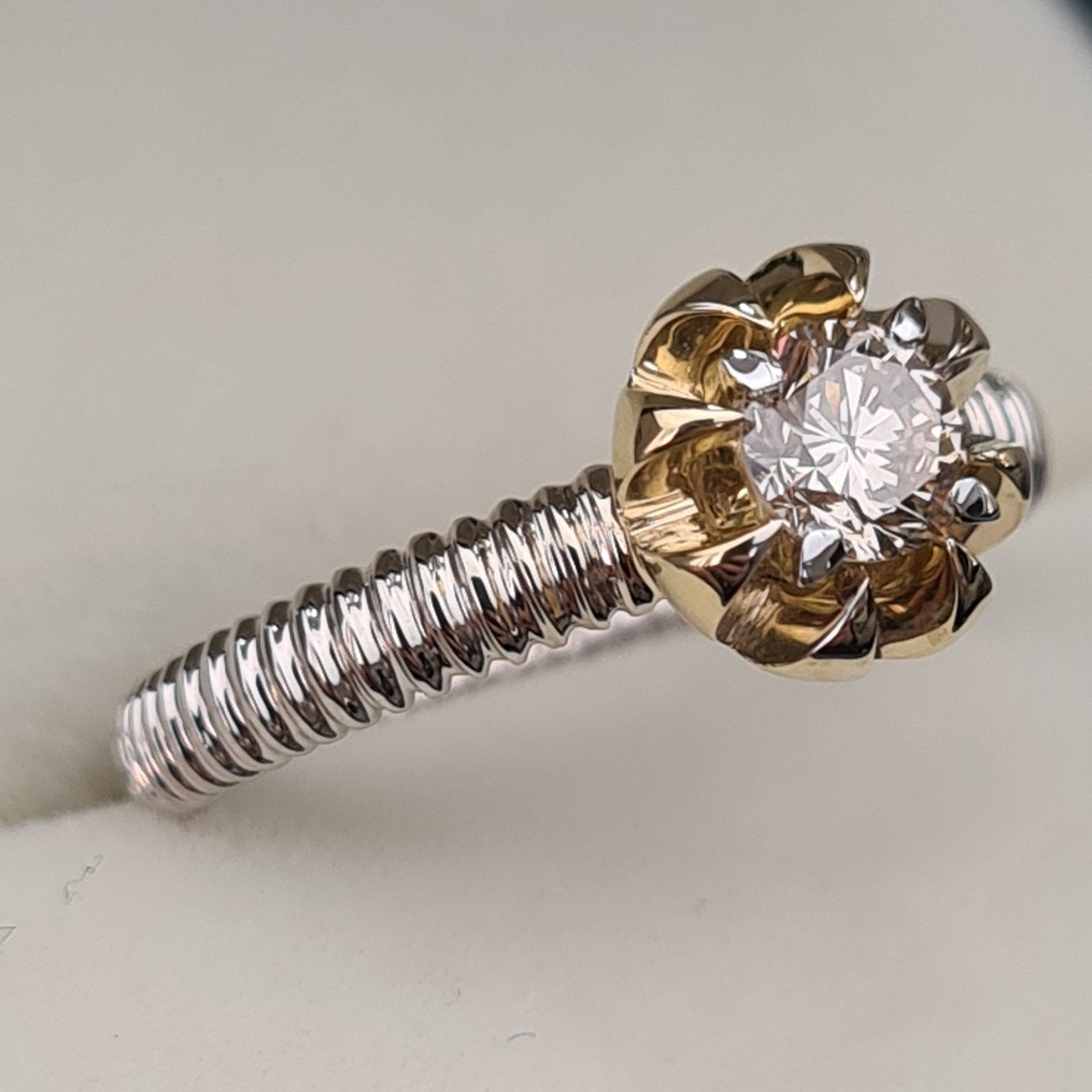 Кольцо Deimantas 95968472 16,5р 3,5гр 0,40ct. купить,NaN