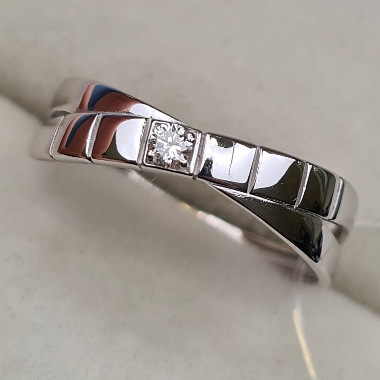 Кольцо Deimantas 98168725 17р 1,23гр 0,05ct. купить,NaN