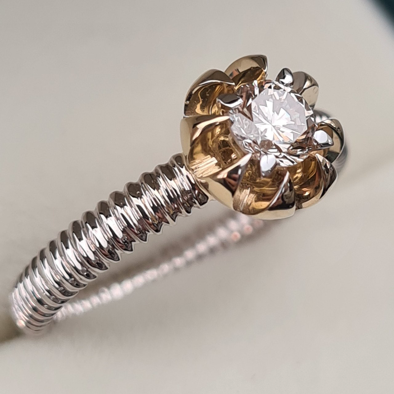 Кольцо Deimantas 95968472 16,5р 3,5гр 0,40ct. купить,NaN