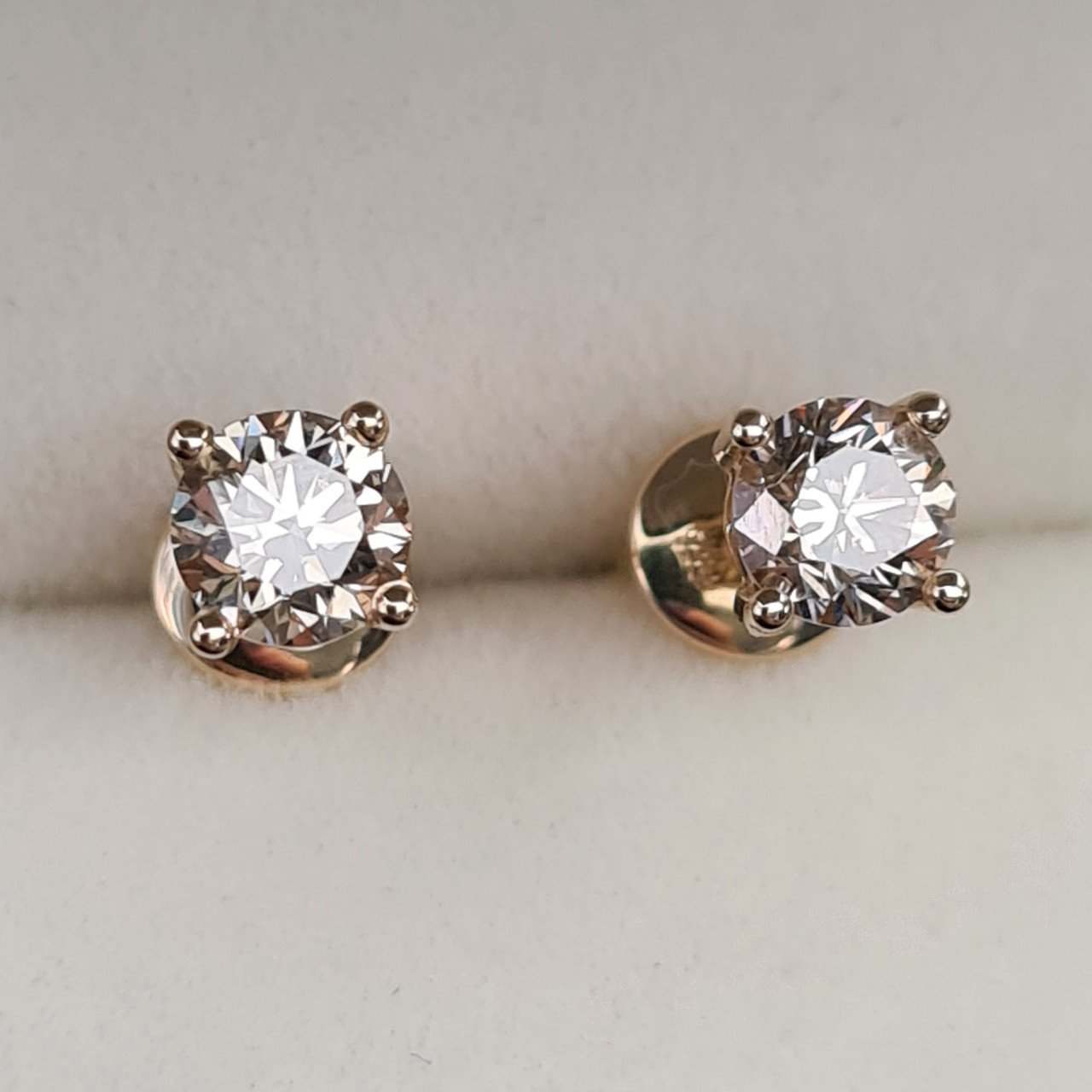 Серьги Deimantas 95968482 2гр 1,19ct. купить,NaN