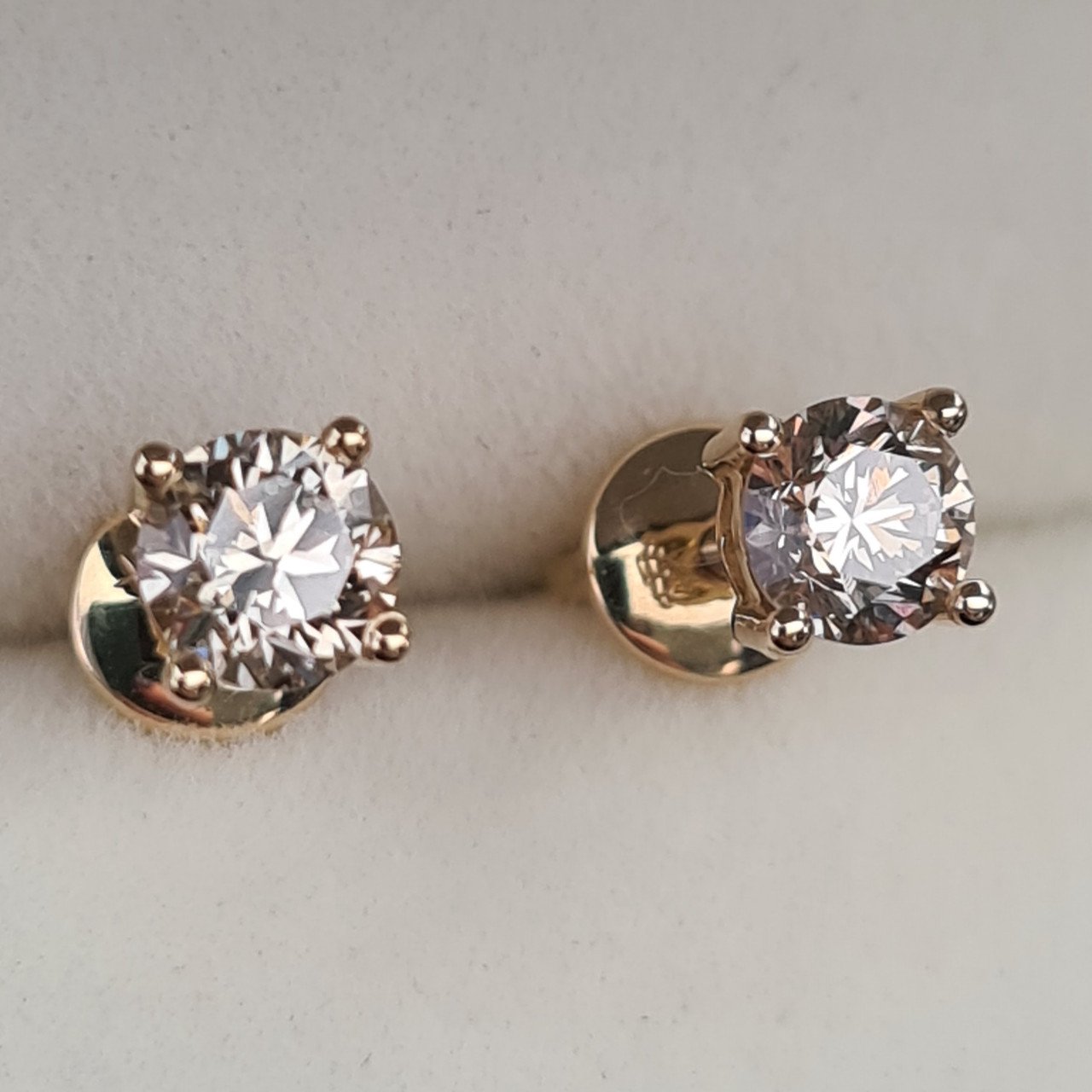 Серьги Deimantas 95968482 2гр 1,19ct. купить,NaN