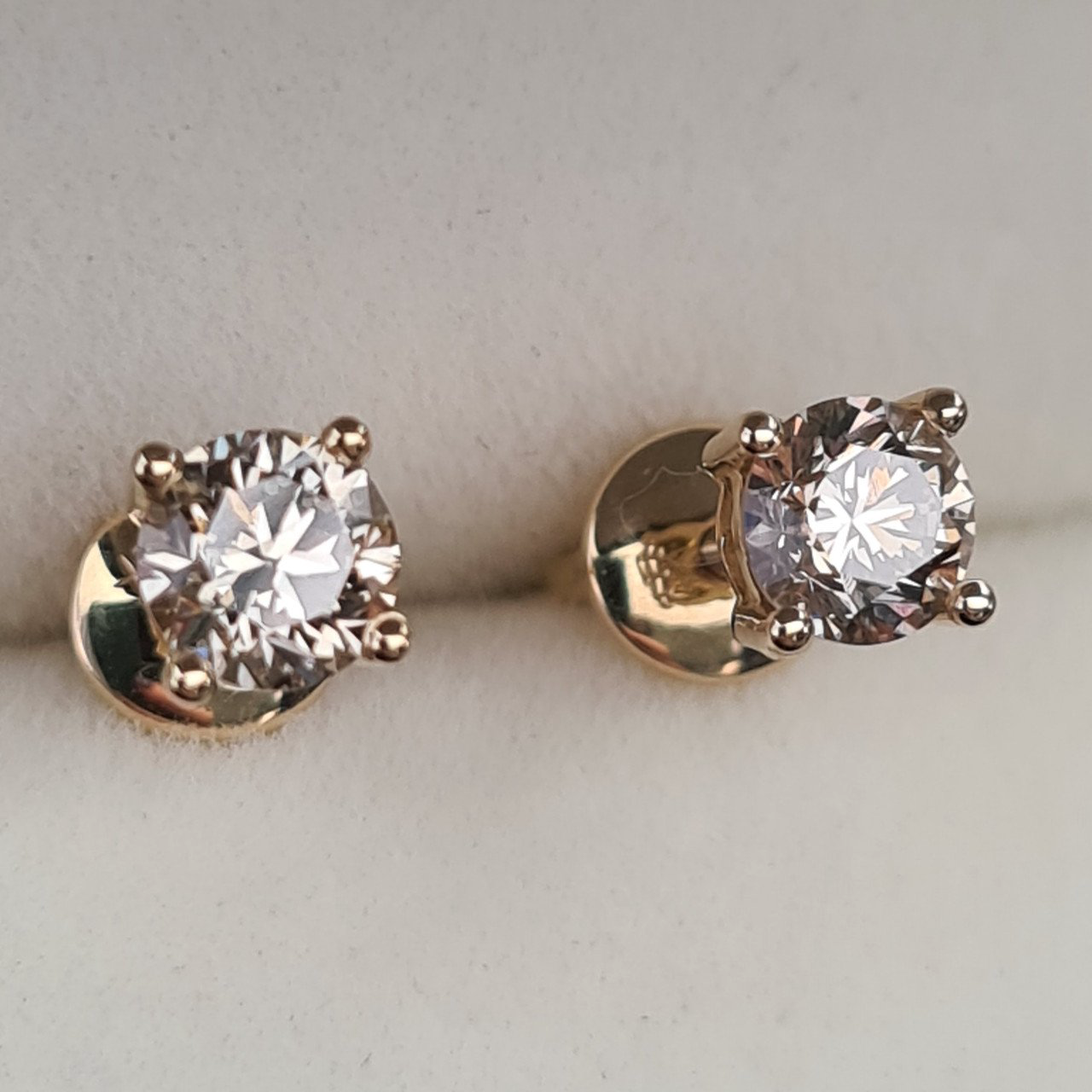 Серьги Deimantas 95968483 2гр 1,08ct. купить,NaN