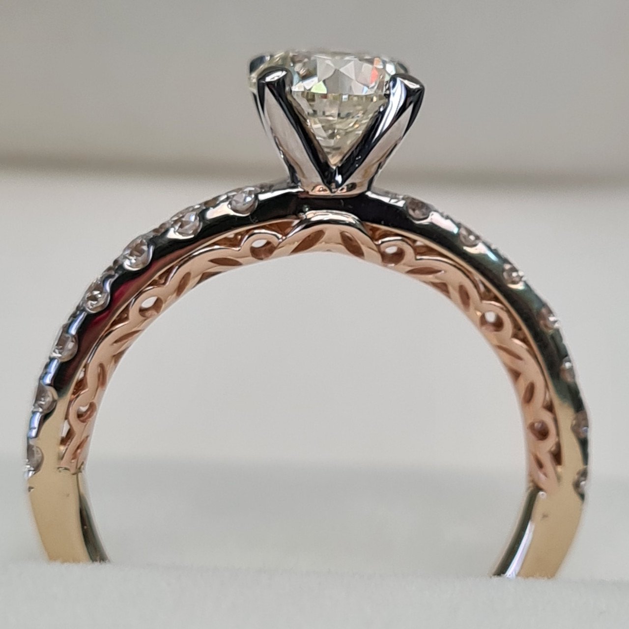 Кольцо Deimantas 93723338 16,5р 3,42гр 1,52ct. купить,NaN