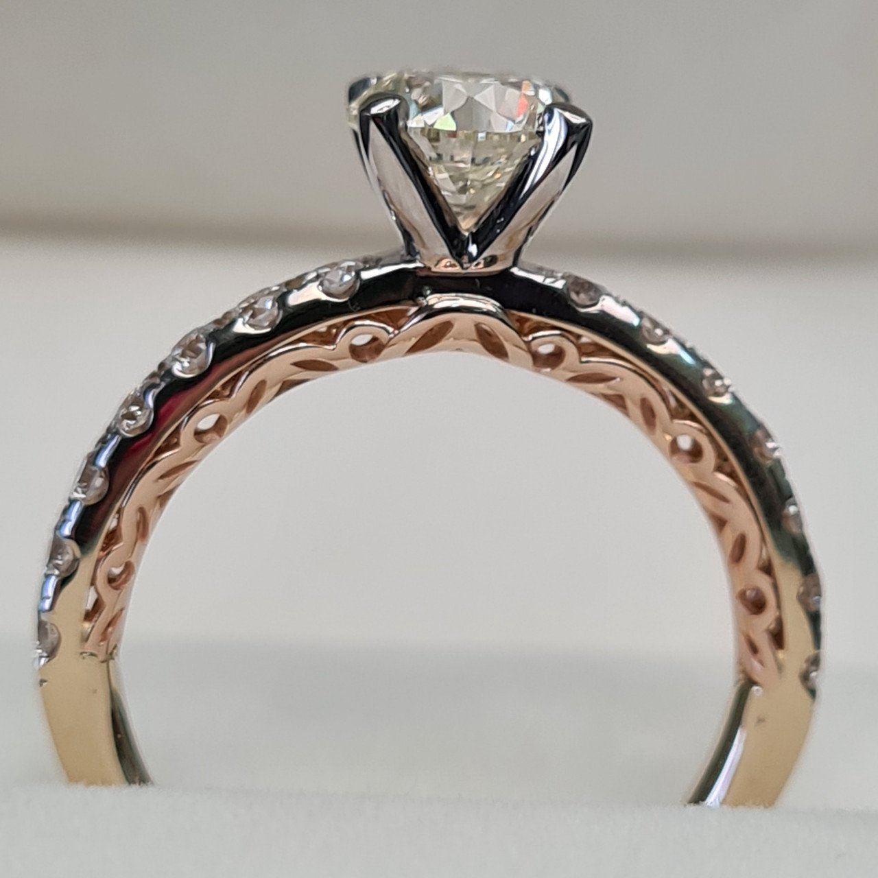 Кольцо Deimantas 93723338 16,5р 3,42гр 1,52ct. купить,NaN