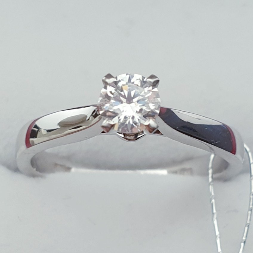 Кольцо Deimantas 49771303 17р 3,04гр 0,35ct. купить,NaN