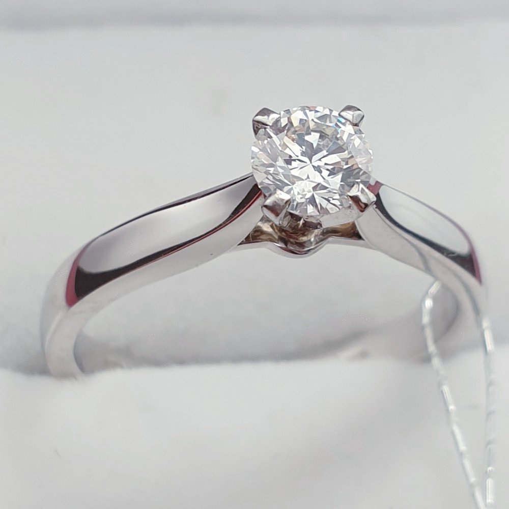 Кольцо Deimantas 49771303 17р 3,04гр 0,35ct. купить,NaN