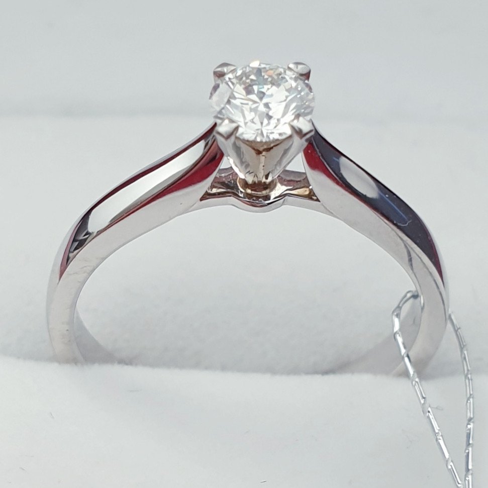 Кольцо Deimantas 49771303 17р 3,04гр 0,35ct. купить,NaN