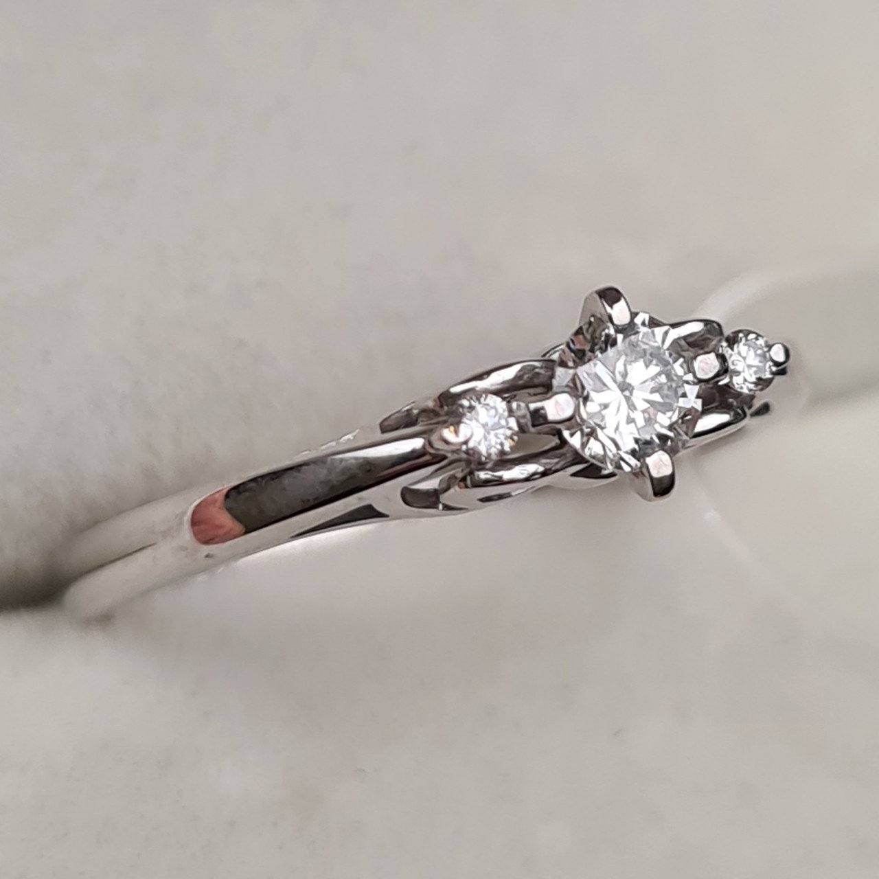 Кольцо Deimantas 98168835 16р 1,63гр 0,219ct. купить,NaN