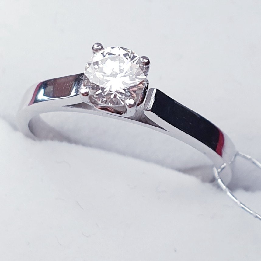 Кольцо Deimantas 61392138 16,5р 2,5гр 0,40ct. купить,NaN