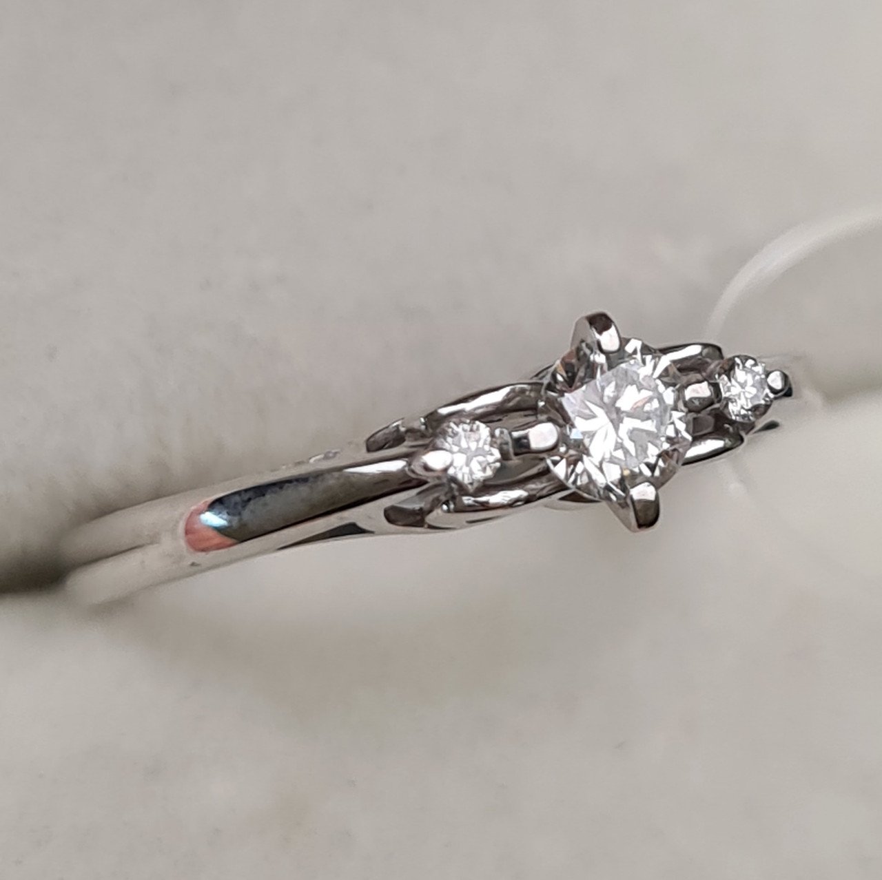 Кольцо Deimantas 98168835 16р 1,63гр 0,219ct. купить,NaN