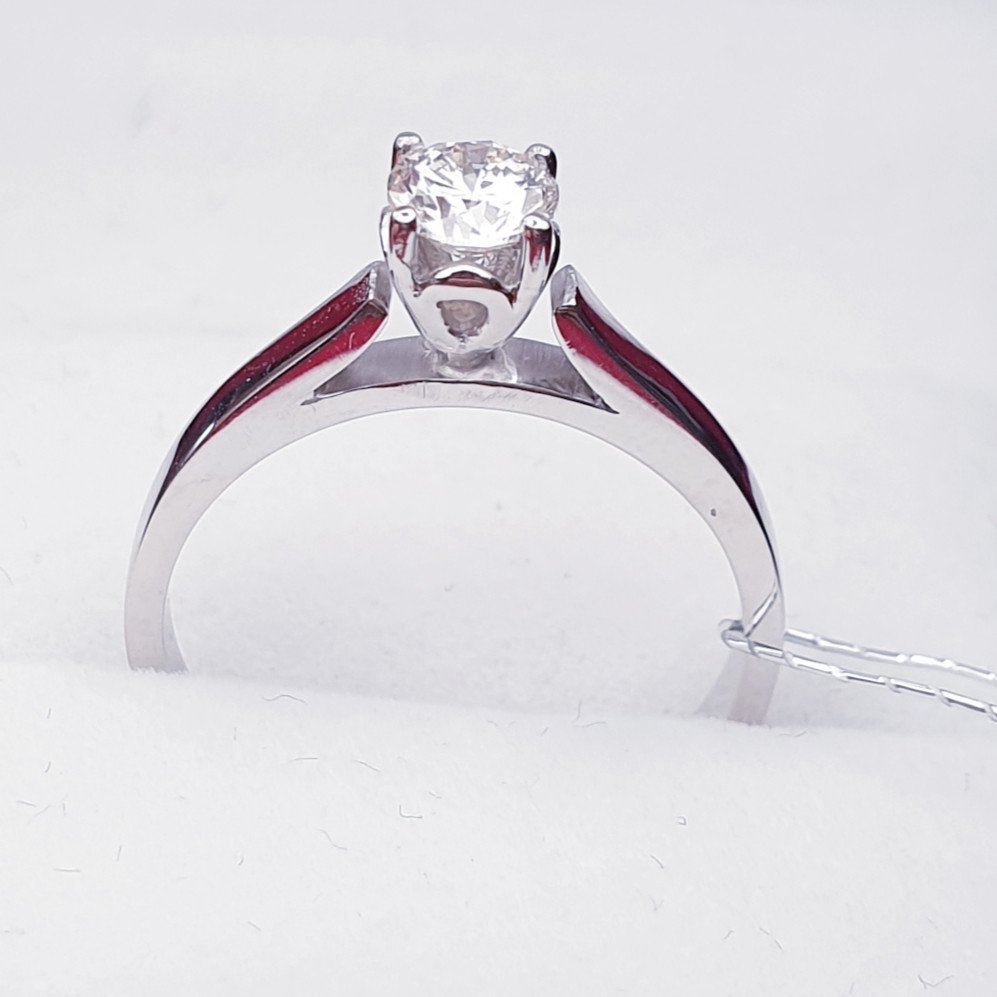 Кольцо Deimantas 61392138 16,5р 2,5гр 0,40ct. купить,NaN