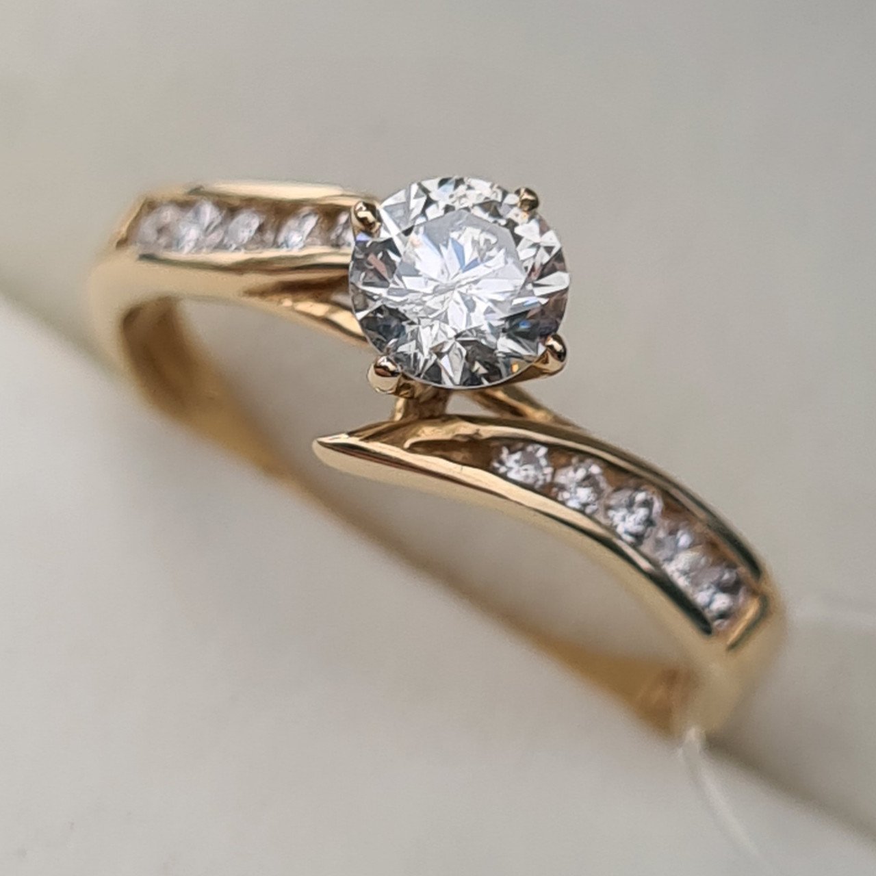 Кольцо Deimantas 34676501 16,92р 1,88гр 0,70ct. купить,NaN