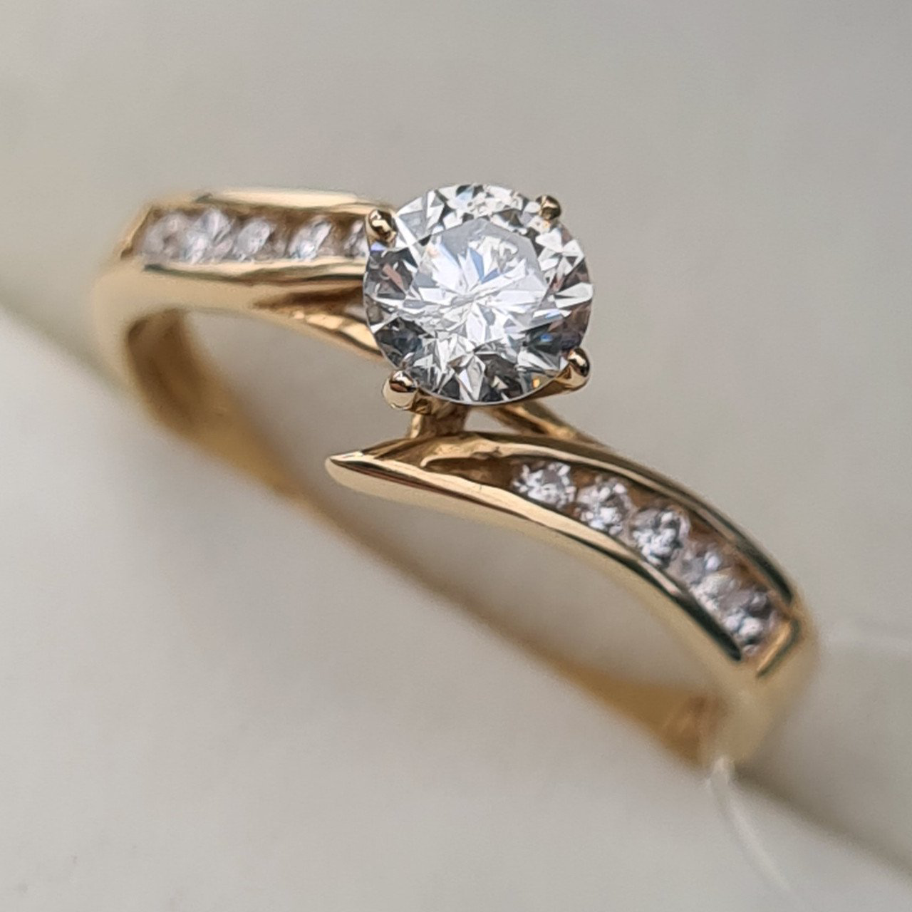 Кольцо Deimantas 34676501 16,92р 1,88гр 0,70ct. купить,NaN