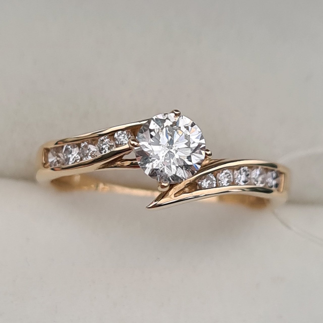 Кольцо Deimantas 34676501 16,92р 1,88гр 0,70ct. купить,NaN