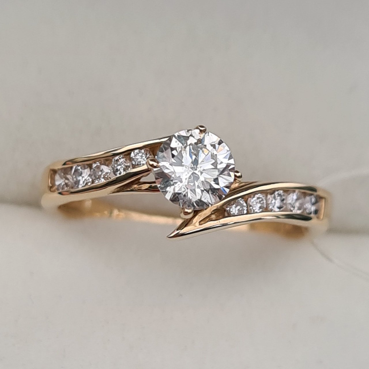 Кольцо Deimantas 34676501 16,92р 1,88гр 0,70ct. купить,NaN
