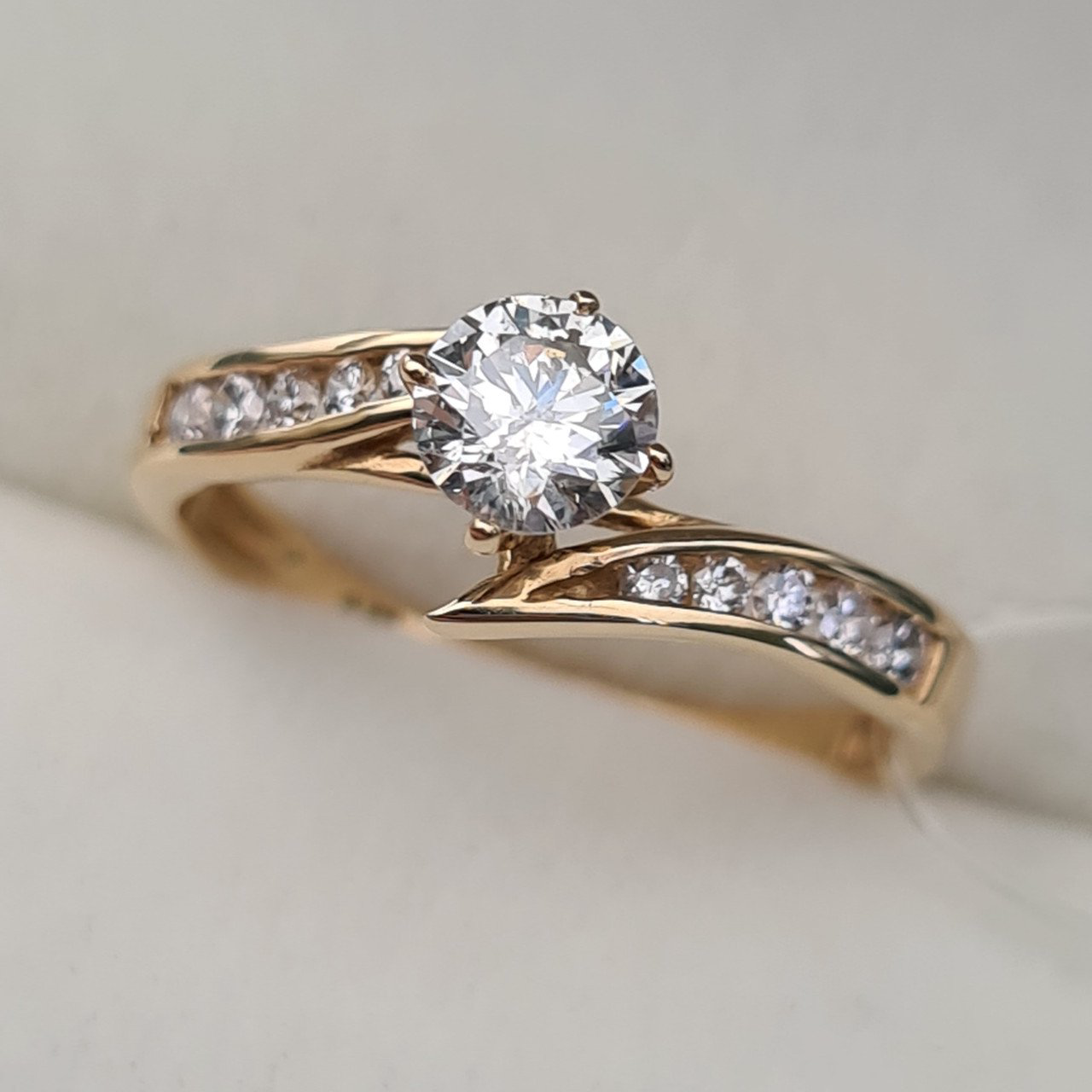 Кольцо Deimantas 34676501 16,92р 1,88гр 0,70ct. купить,NaN