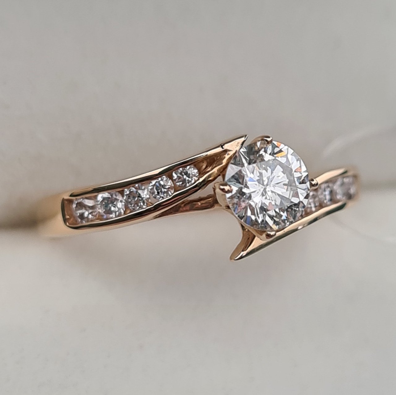 Кольцо Deimantas 34676501 16,92р 1,88гр 0,70ct. купить,NaN