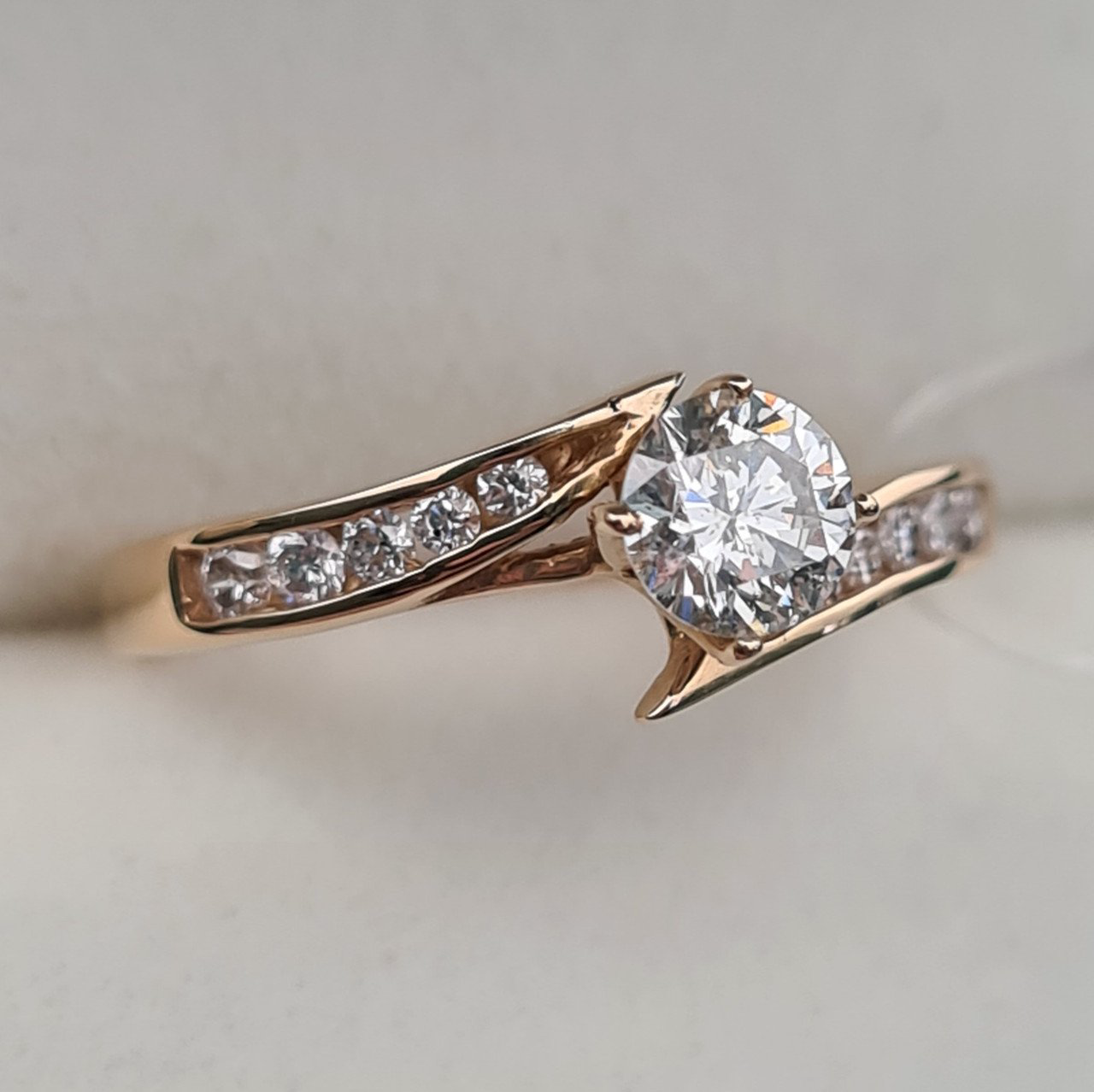 Кольцо Deimantas 34676501 16,92р 1,88гр 0,70ct. купить,NaN