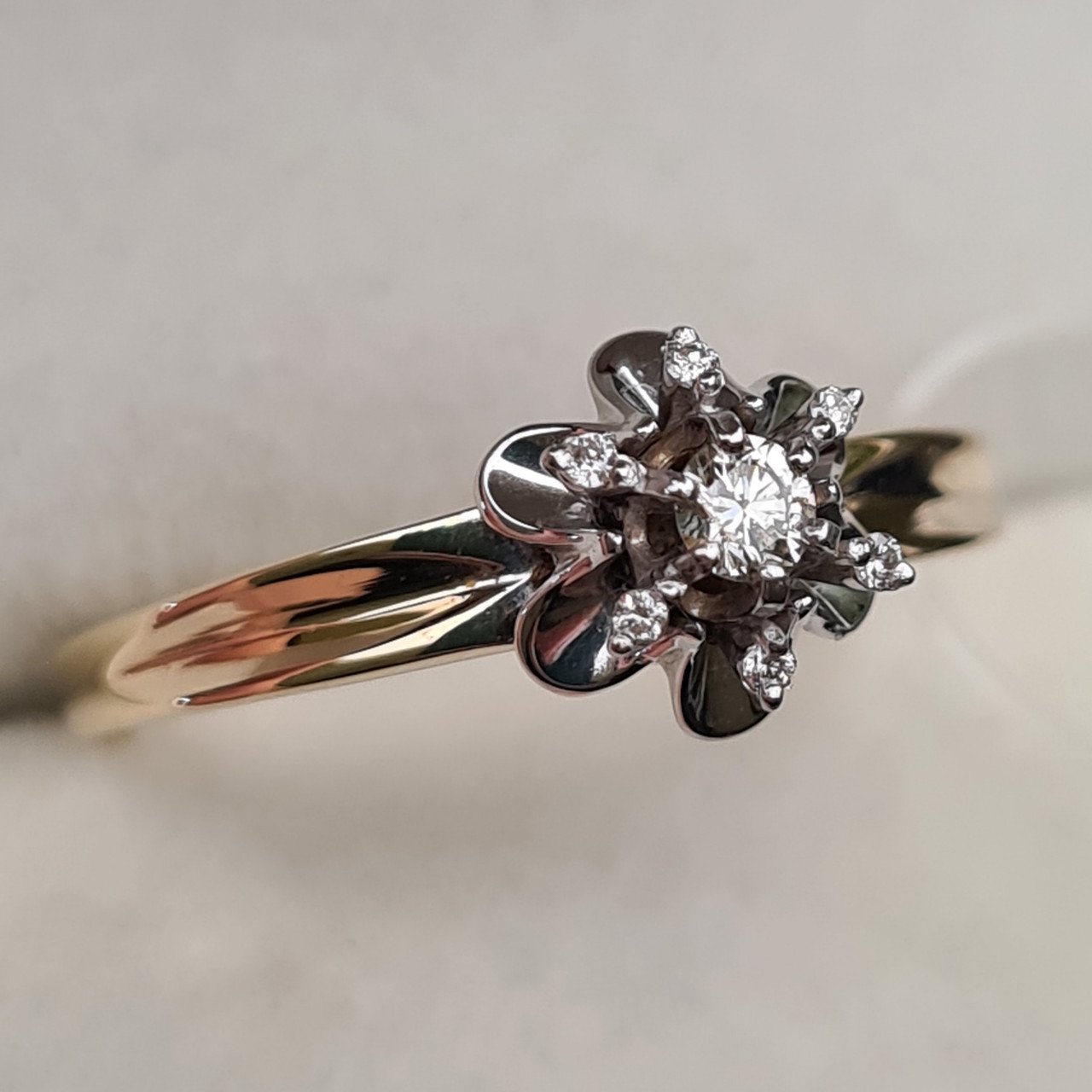 Кольцо Deimantas 98168841 18р 2,63гр 0,105ct. купить,NaN