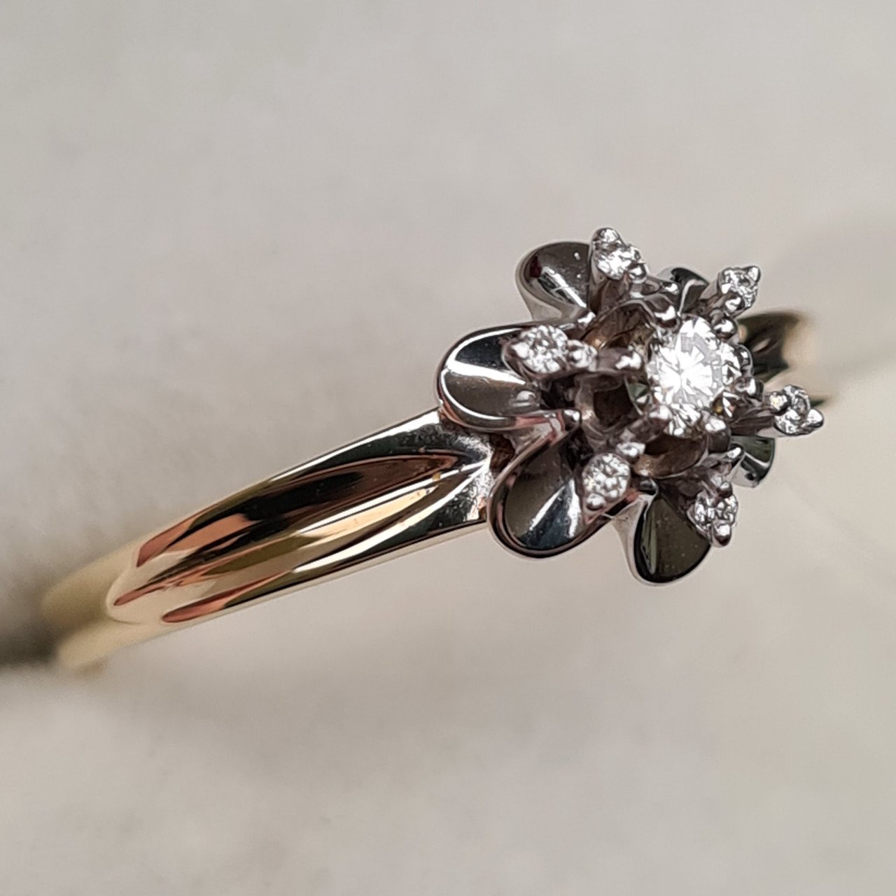 Кольцо Deimantas 98168841 18р 2,63гр 0,105ct. купить,NaN