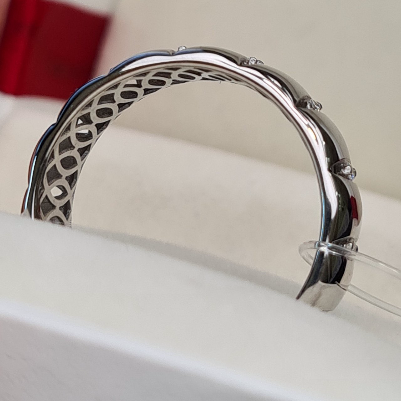 Кольцо Deimantas 98168853 19р 2,75гр 0,13ct. купить,NaN