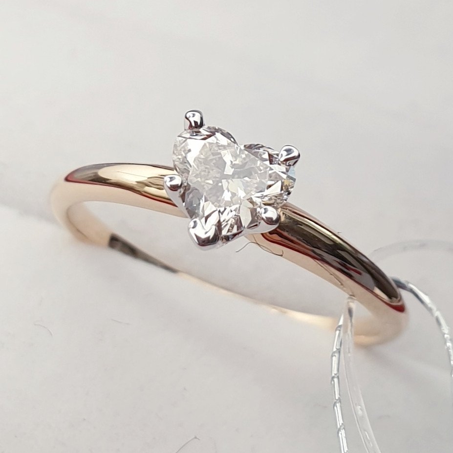 Кольцо Deimantas 68082222 16,51р 1,3гр 0,44ct. купить,NaN