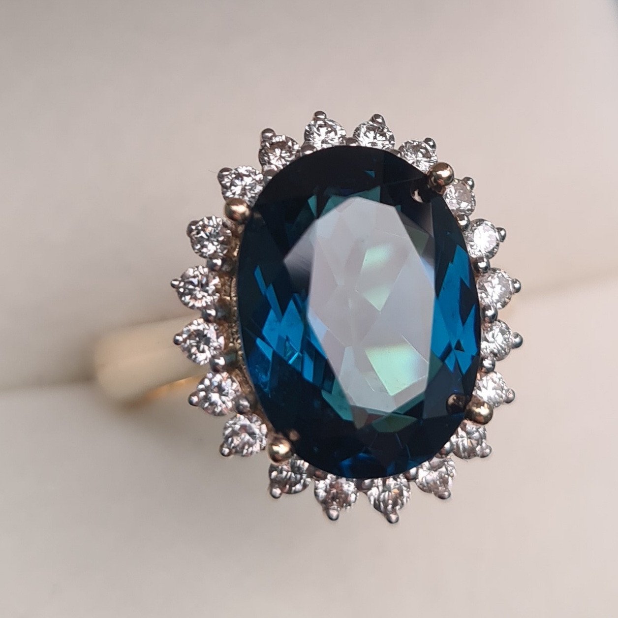 Кольцо Deimantas 95968485 18р 11,58гр 0,58ct. купить,NaN