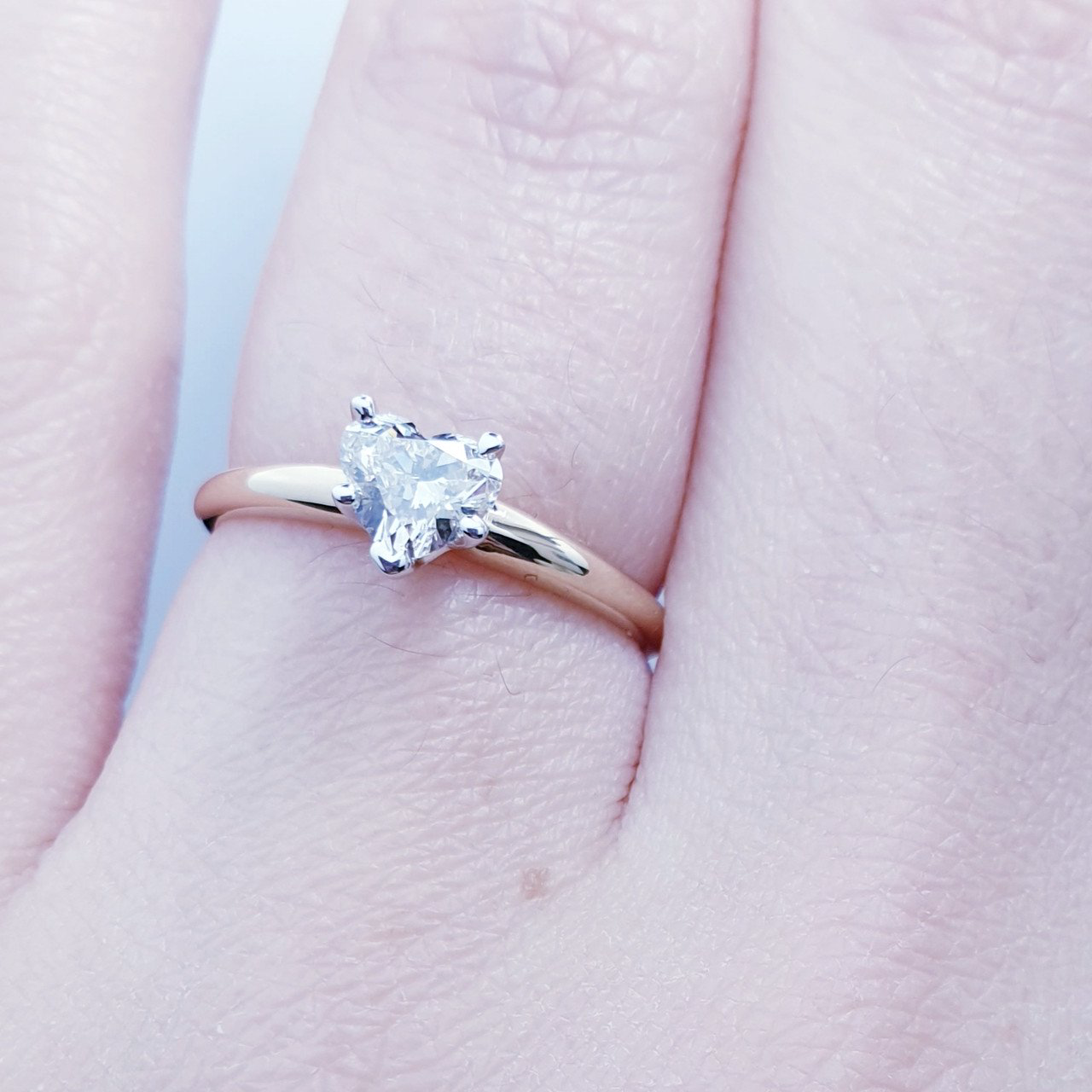 Кольцо Deimantas 68082222 16,51р 1,3гр 0,44ct. купить,NaN
