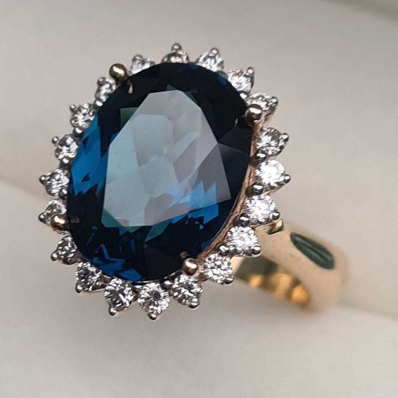 Кольцо Deimantas 95968485 18р 11,58гр 0,58ct. купить,NaN