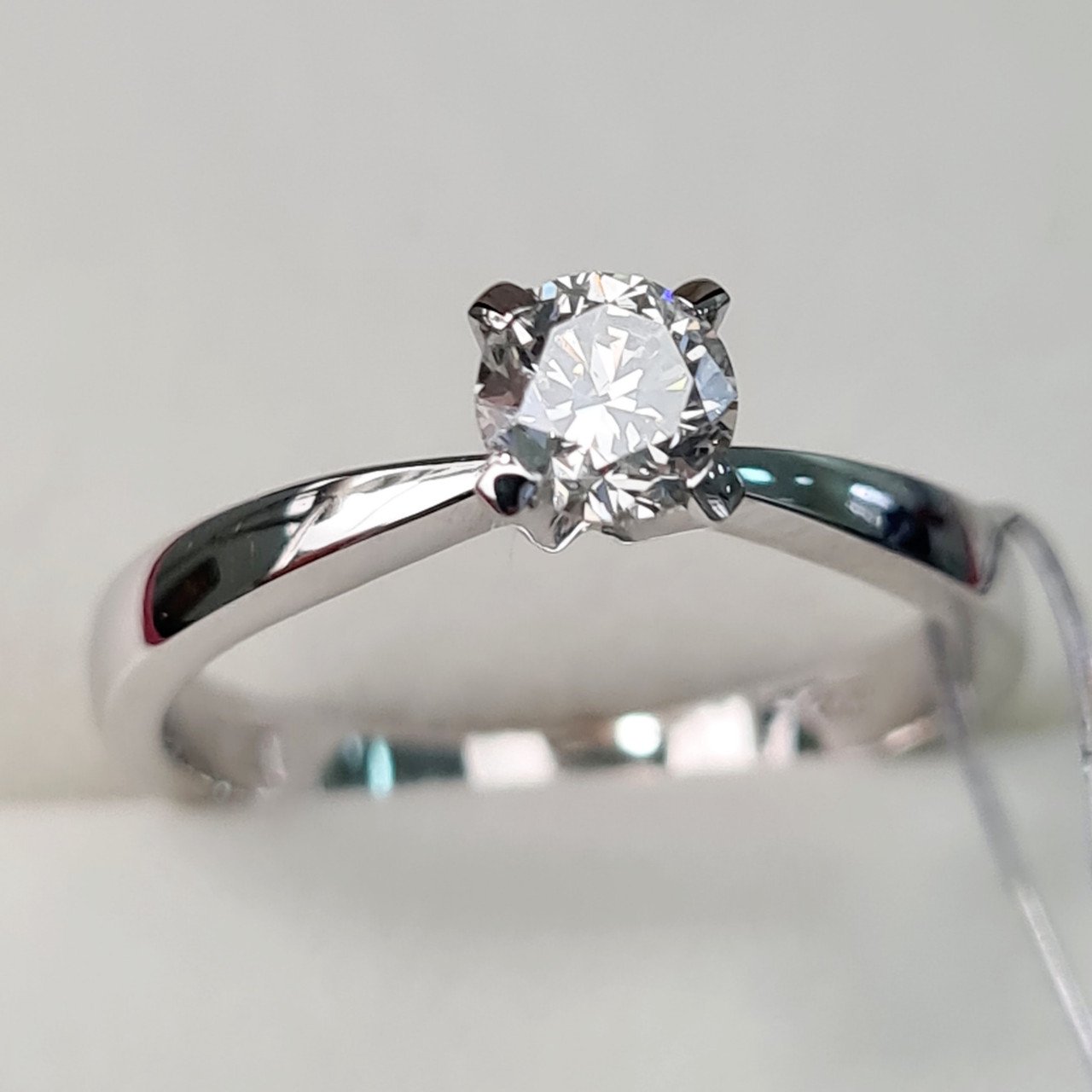Кольцо Deimantas 62258811 16р 2,5гр 0,40ct. купить,NaN