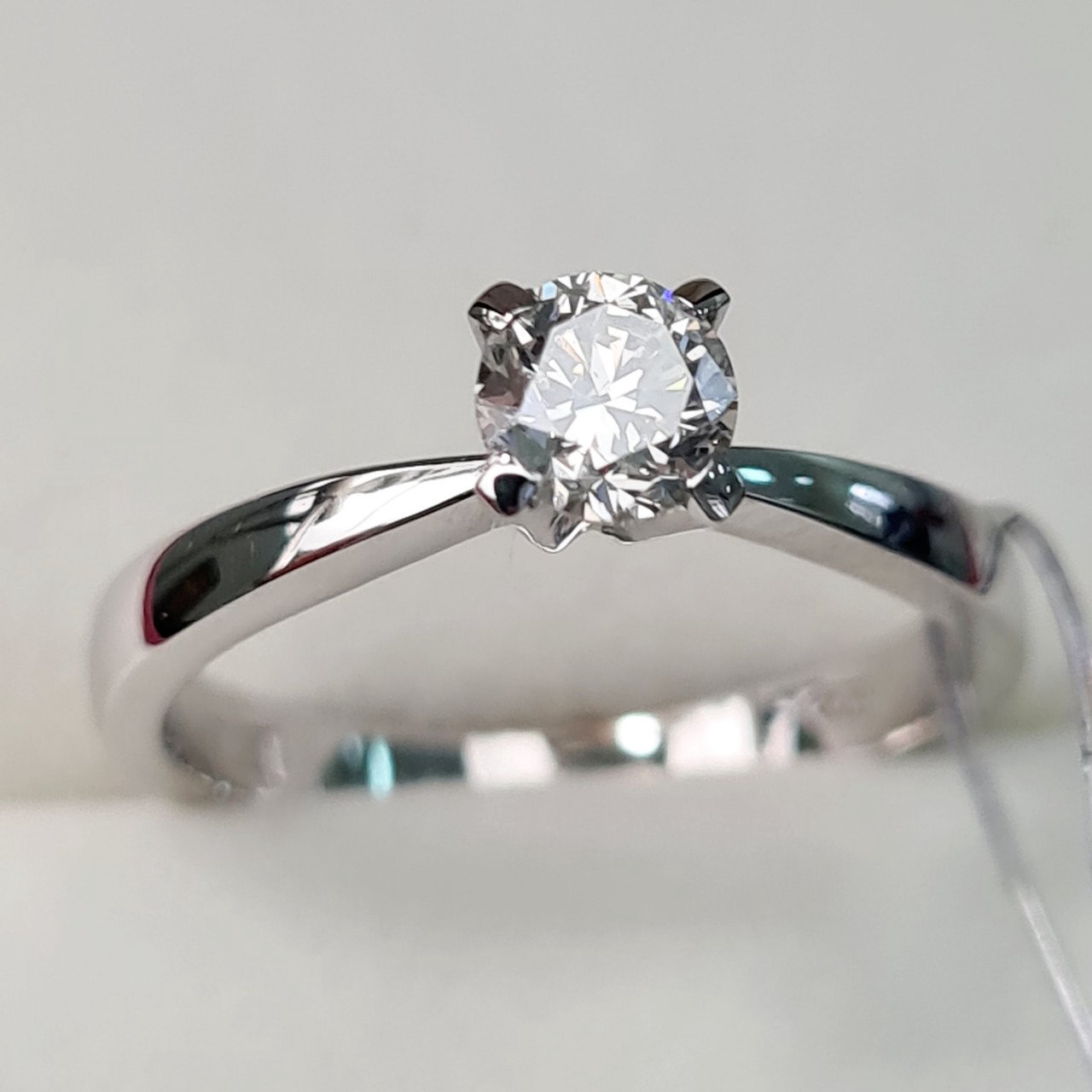 Кольцо Deimantas 62258811 16р 2,5гр 0,40ct. купить,NaN