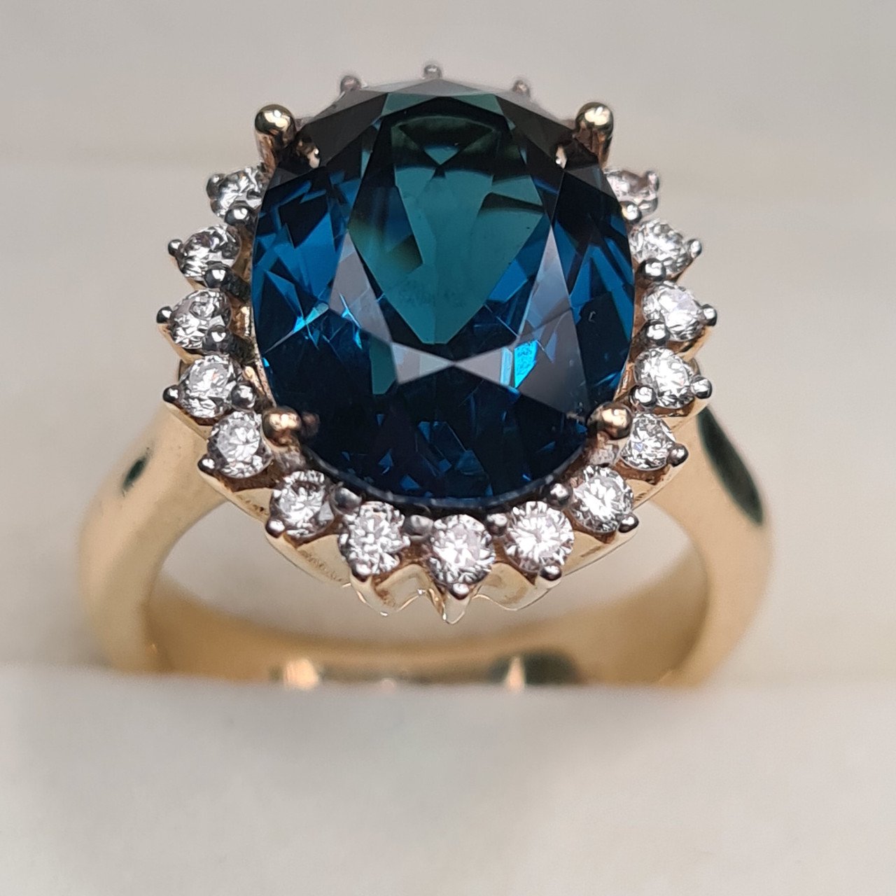 Кольцо Deimantas 95968485 18р 11,58гр 0,58ct. купить,NaN