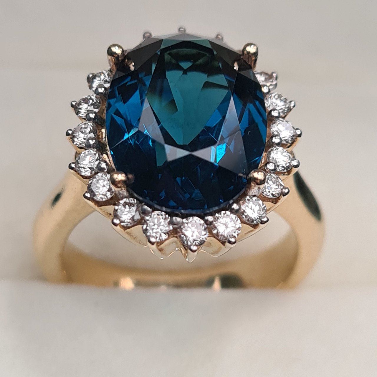 Кольцо Deimantas 95968485 18р 11,58гр 0,58ct. купить,NaN