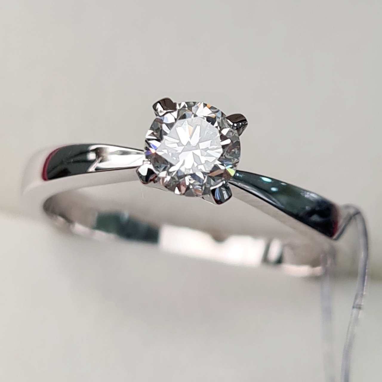 Кольцо Deimantas 62258811 16р 2,5гр 0,40ct. купить,NaN