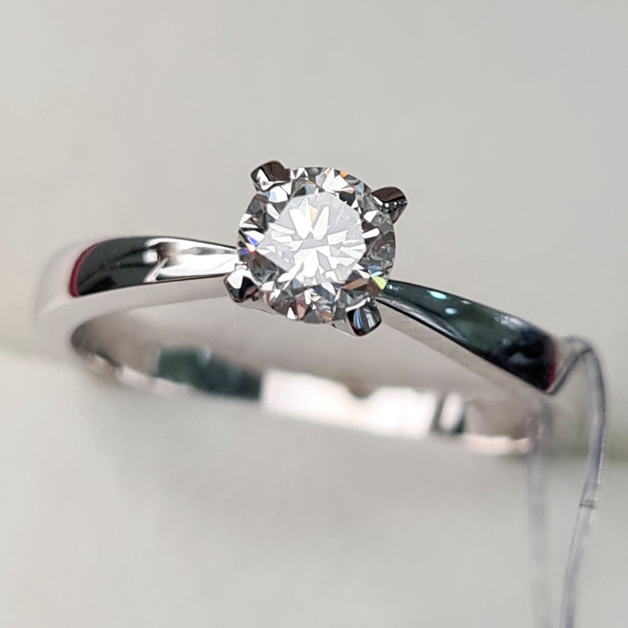 Кольцо Deimantas 62258811 16р 2,5гр 0,40ct. купить,NaN