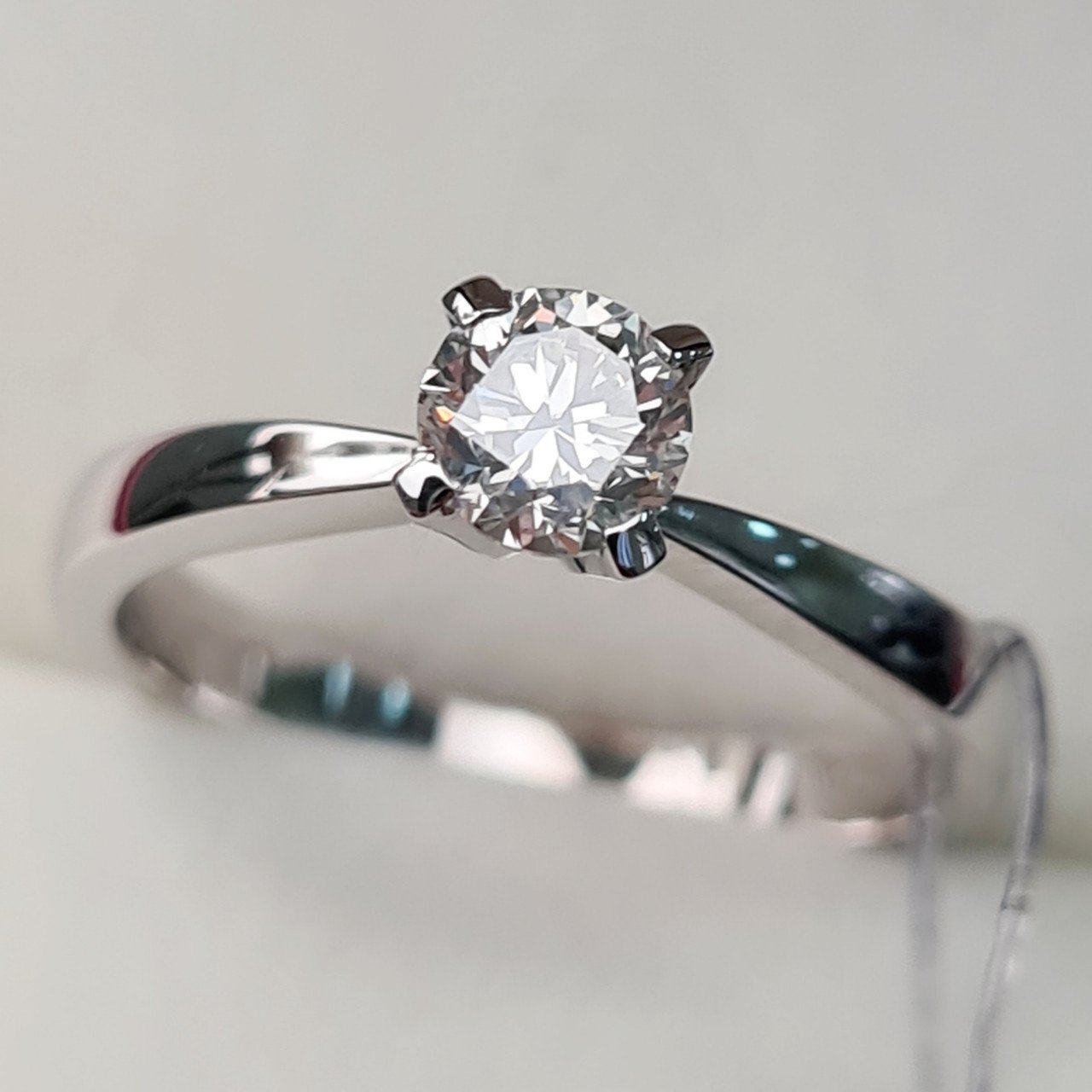Кольцо Deimantas 62258811 16р 2,5гр 0,40ct. купить,NaN