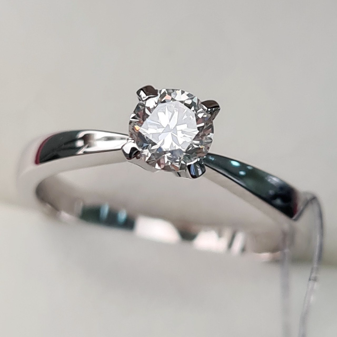 Кольцо Deimantas 62258811 16р 2,5гр 0,40ct. купить,NaN