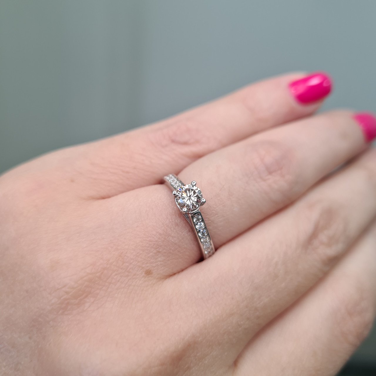 Кольцо Deimantas 93747043 16,5р 2,66гр 0,78ct. купить,NaN
