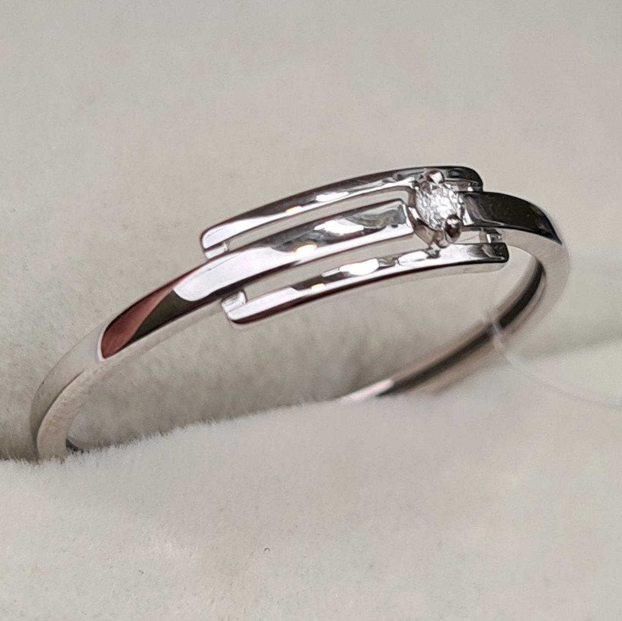 Кольцо Deimantas 98169537 17,5р 0,91гр 0,025ct. купить,NaN