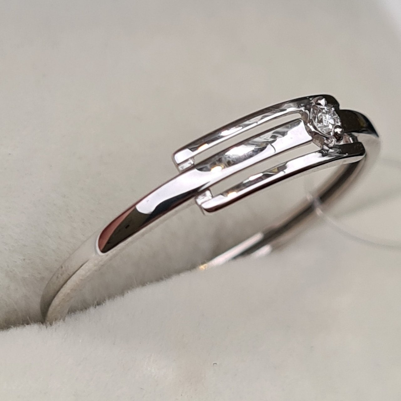 Кольцо Deimantas 98169537 17,5р 0,91гр 0,025ct. купить,NaN