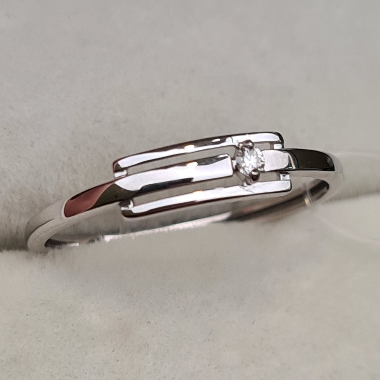Кольцо Deimantas 98169537 17,5р 0,91гр 0,025ct. купить,NaN