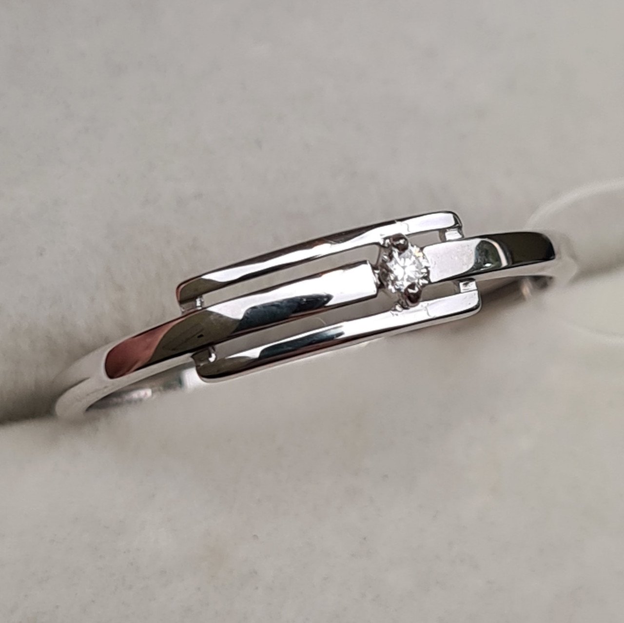 Кольцо Deimantas 98169537 17,5р 0,91гр 0,025ct. купить,NaN