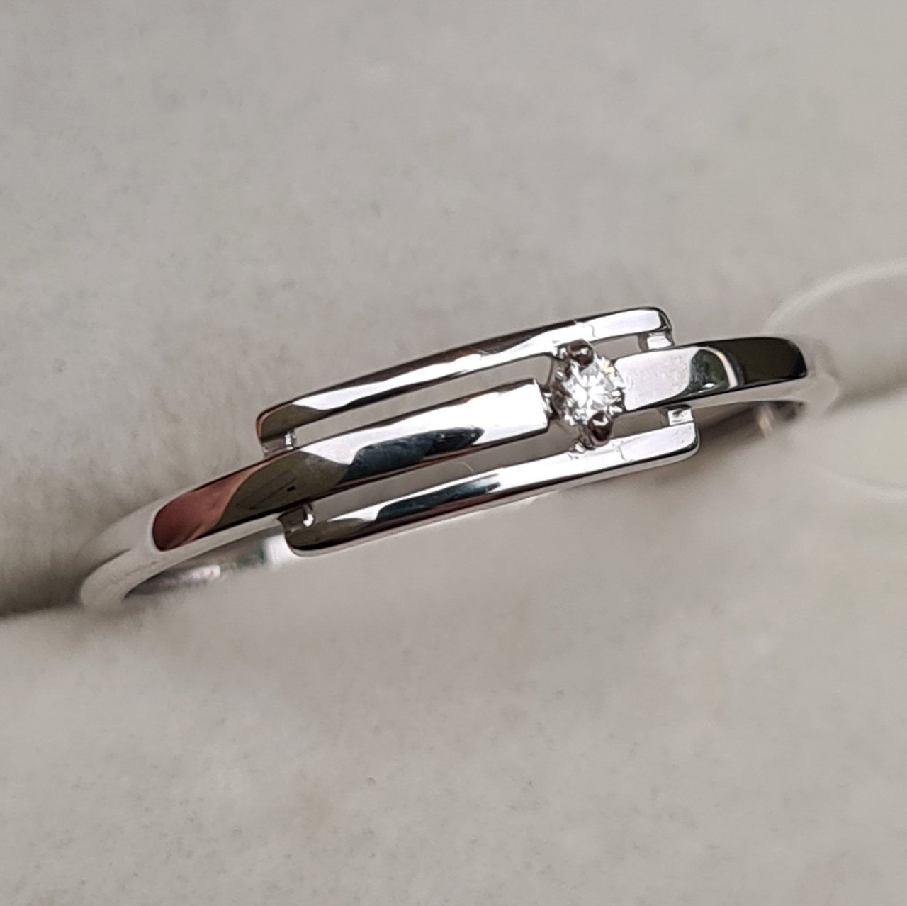 Кольцо Deimantas 98169537 17,5р 0,91гр 0,025ct. купить,NaN