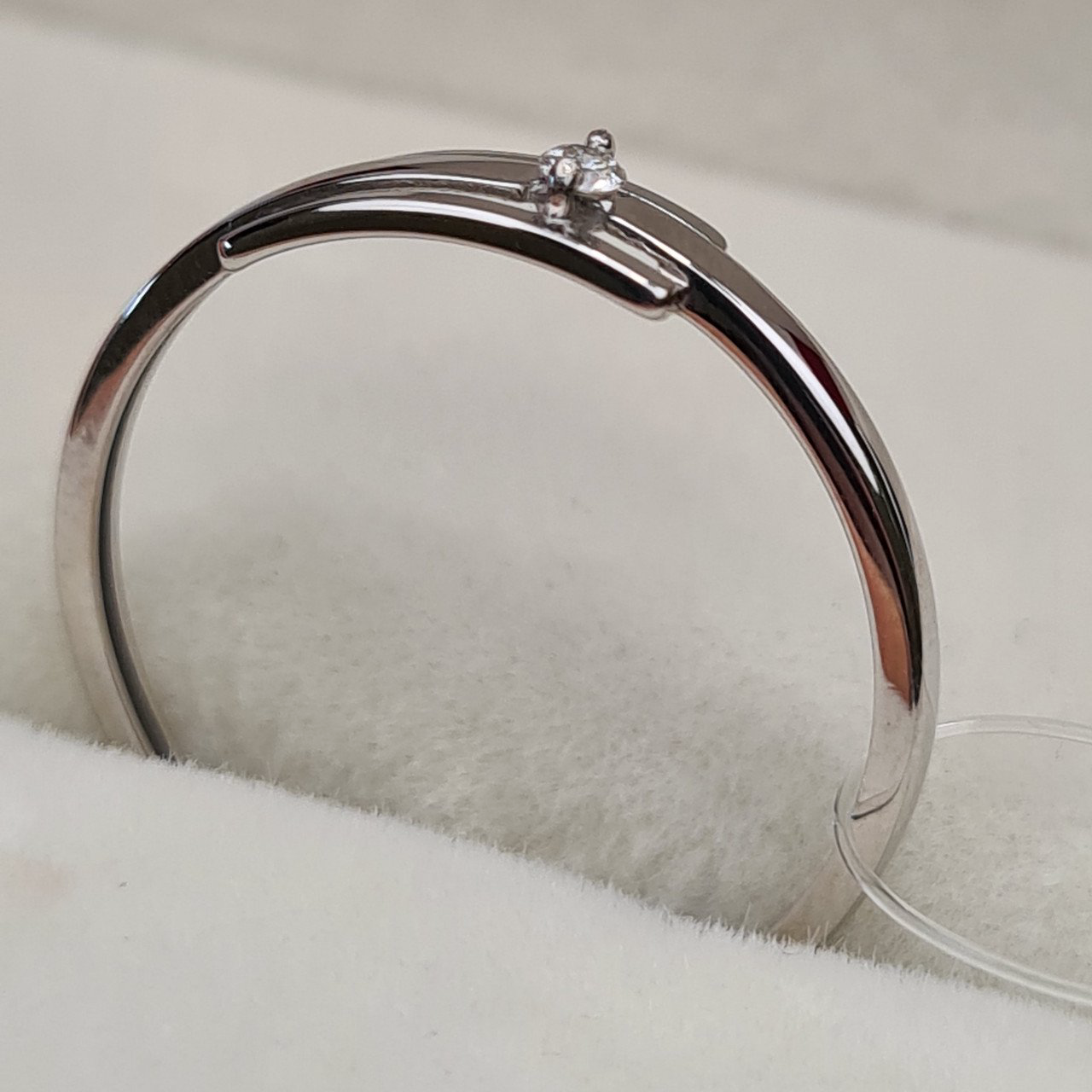 Кольцо Deimantas 98169537 17,5р 0,91гр 0,025ct. купить,NaN