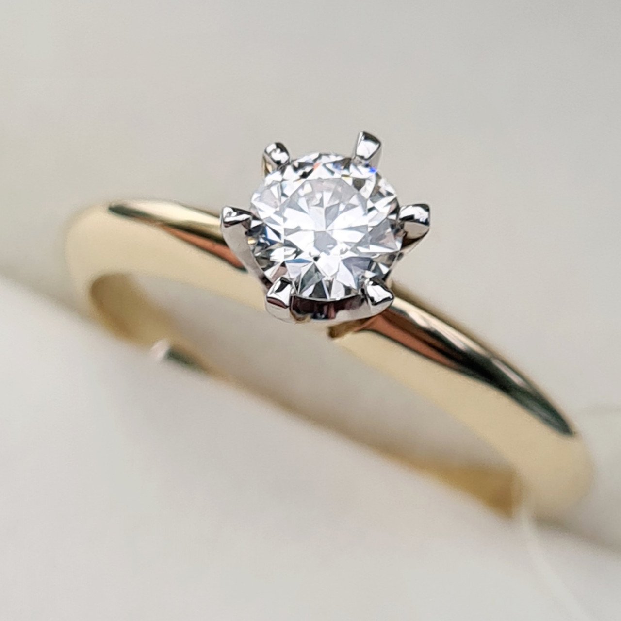 Кольцо Deimantas 69846084 16,5р 2,86гр 0,40ct. купить,NaN