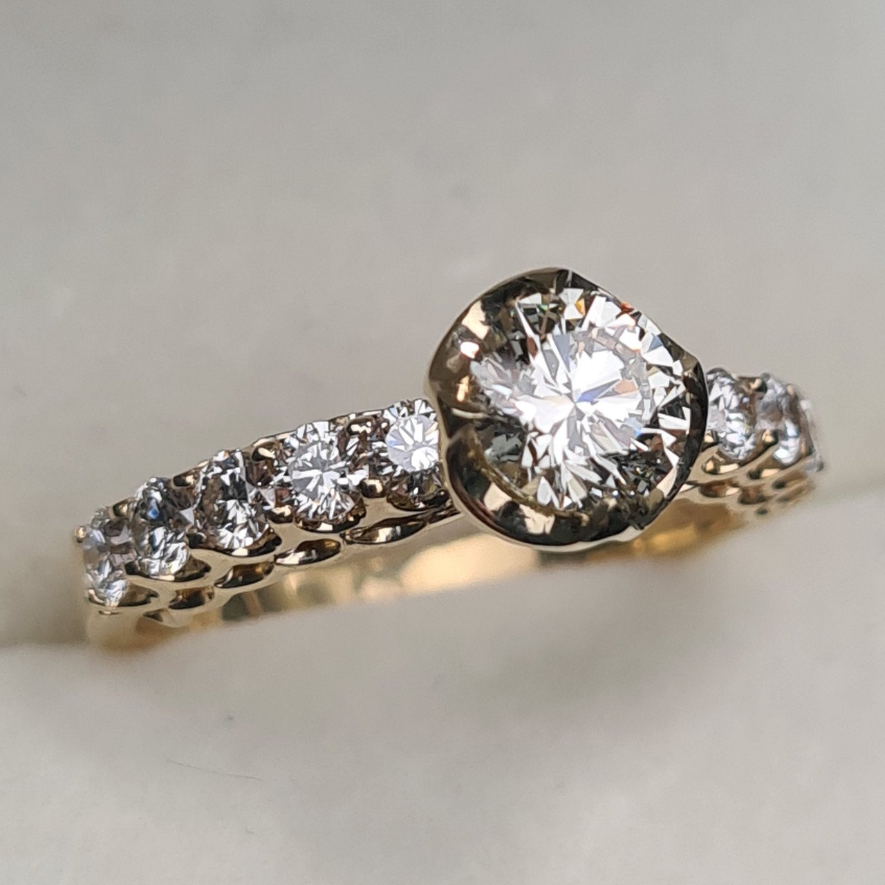 Кольцо Deimantas 95975087 18р 3,82гр 1,61ct. купить,NaN