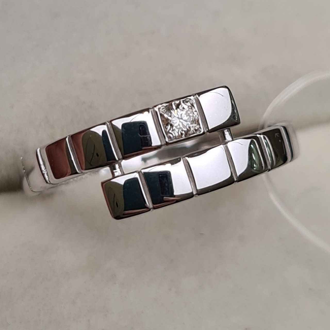 Кольцо Deimantas 98169685 17р 1,41гр 0,05ct. купить,NaN