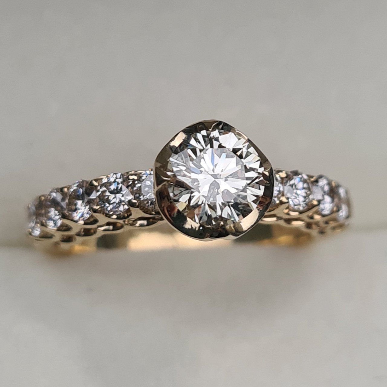 Кольцо Deimantas 95975087 18р 3,82гр 1,61ct. купить,NaN