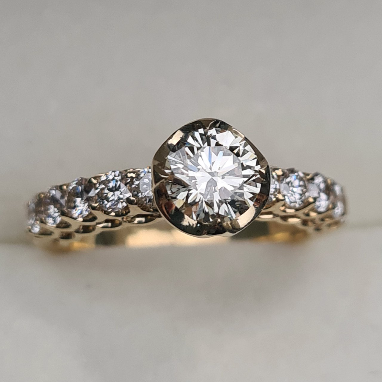 Кольцо Deimantas 95975087 18р 3,82гр 1,61ct. купить,NaN