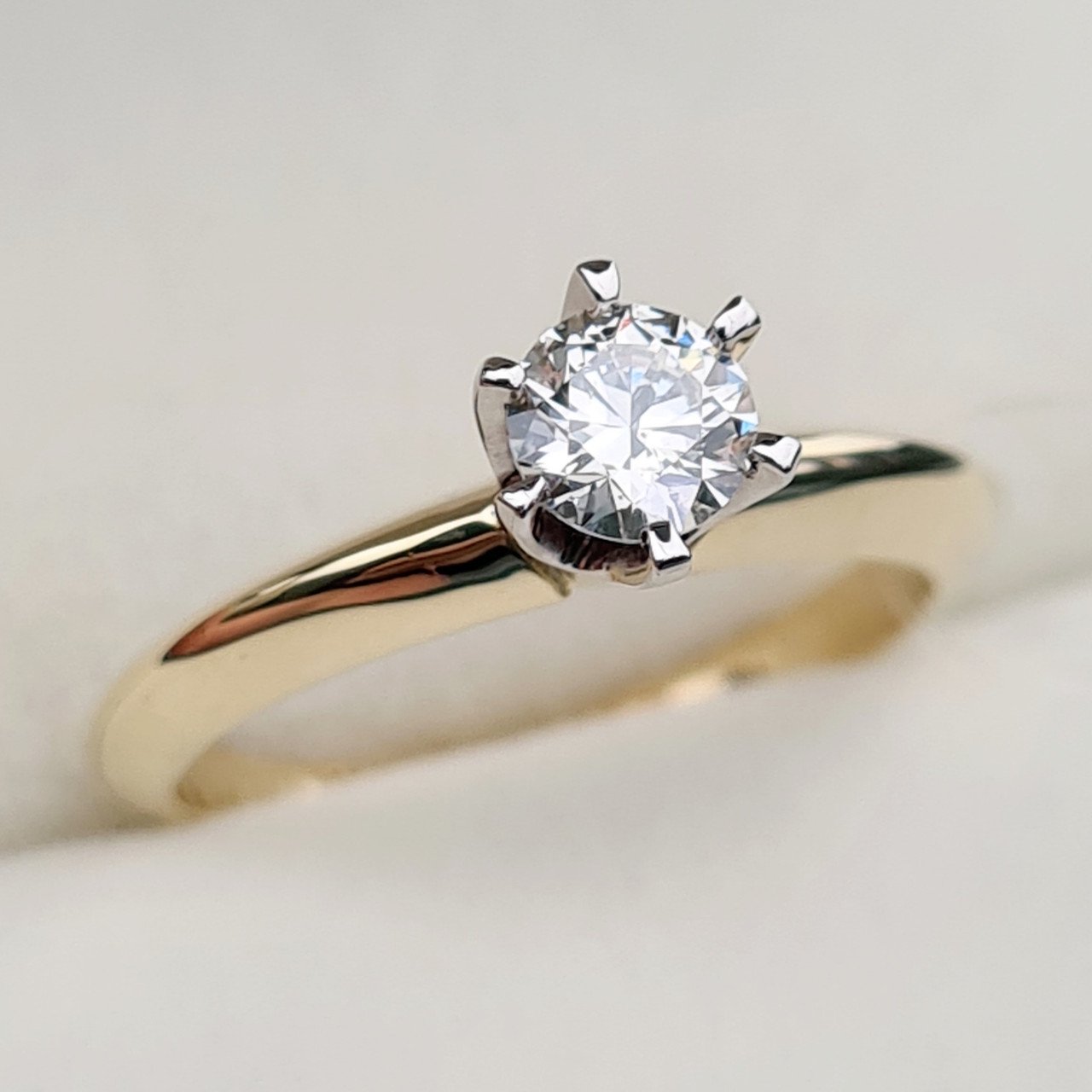 Кольцо Deimantas 69846084 16,5р 2,86гр 0,40ct. купить,NaN